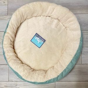 Pawsitively Fun Pets blue cozy round fluffy small Dog Bed 22”